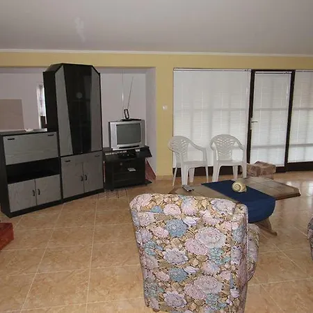 Devic Holiday House Casa de Férias